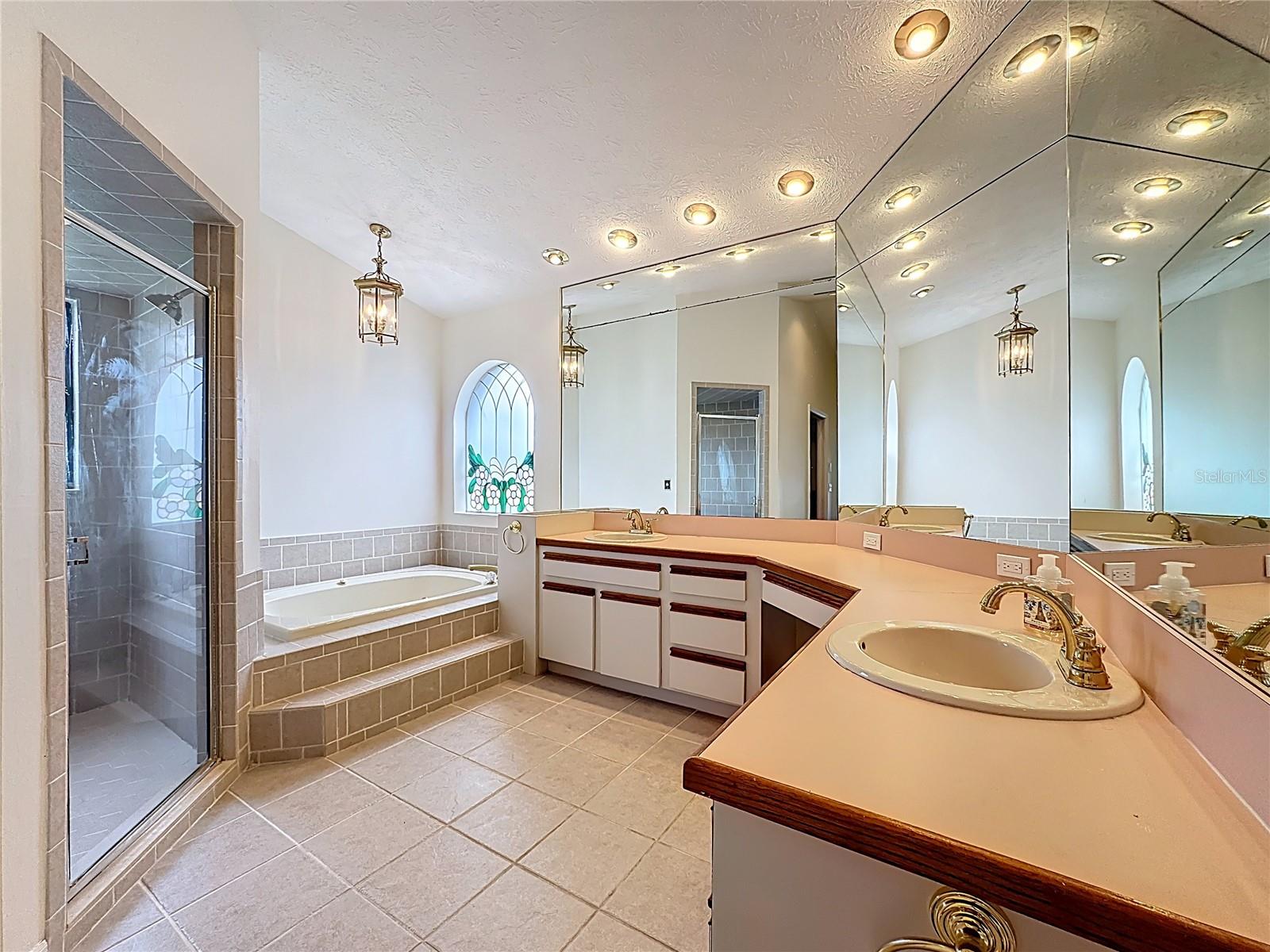 Image 13 of 50 For 2414 Buckhorn Run Drive