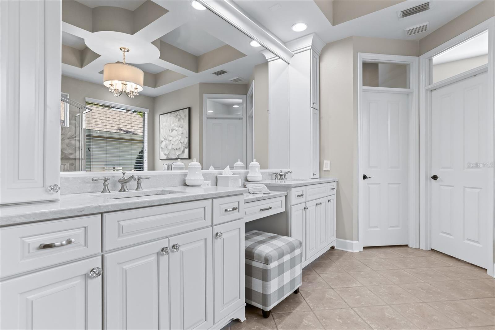 Listing photo id 19 for 2867 Deer Run