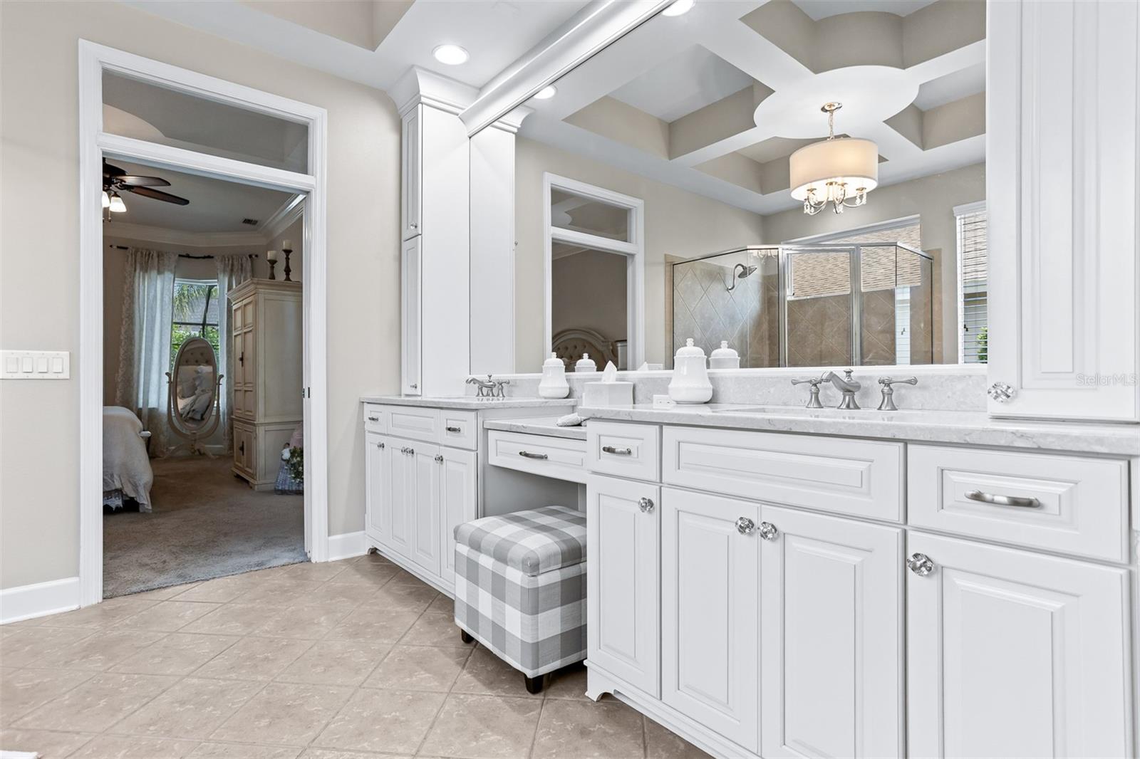 Listing photo id 21 for 2867 Deer Run