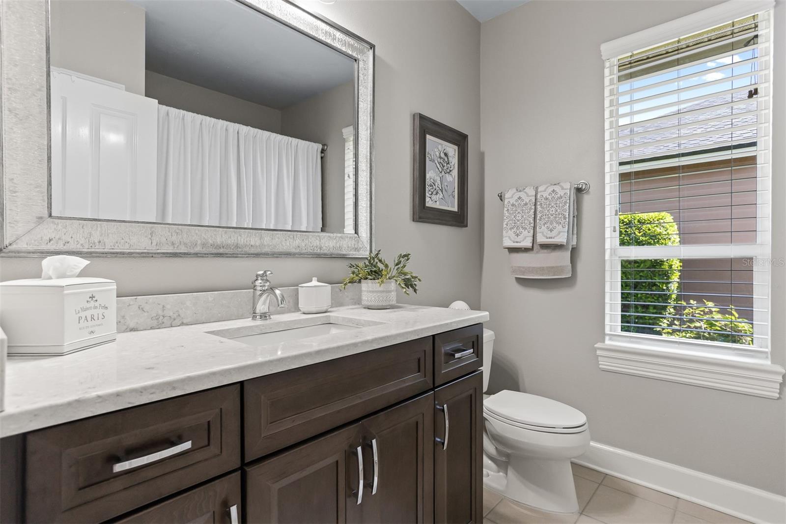 Listing photo id 24 for 2867 Deer Run