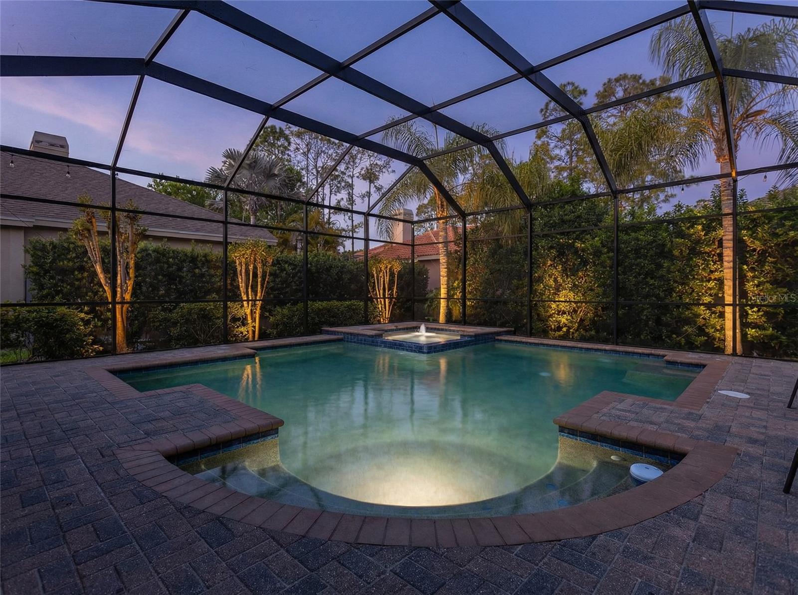 Listing photo id 1 for 2867 Deer Run