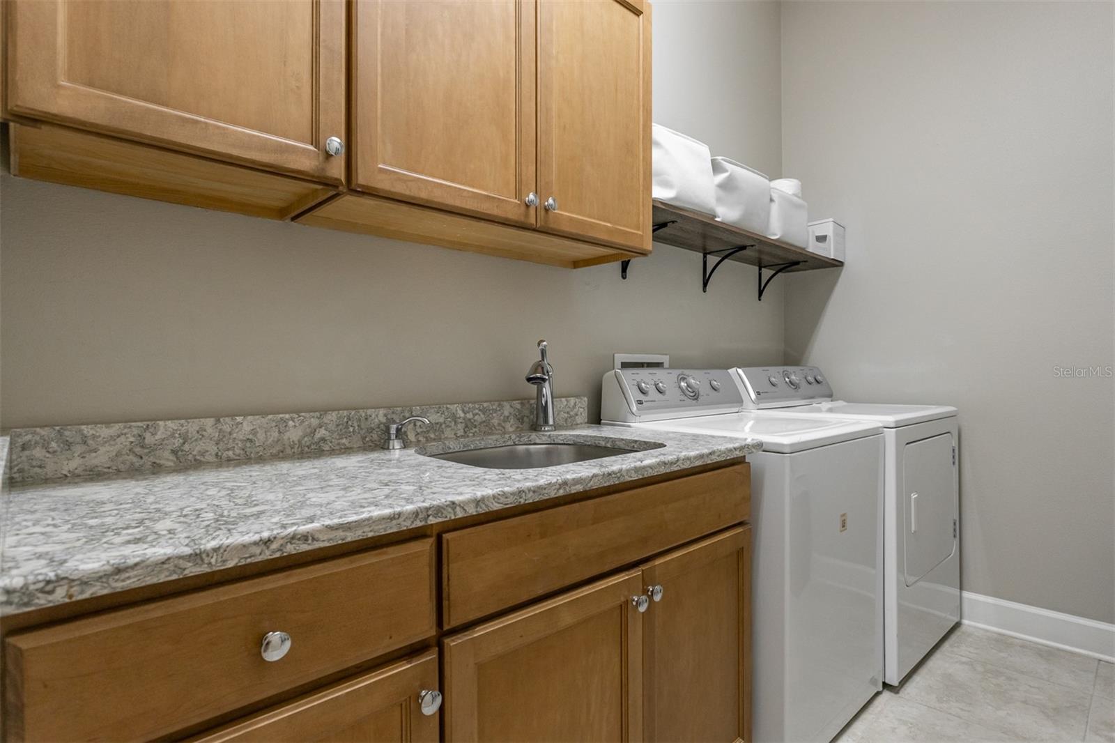 Listing photo id 30 for 2867 Deer Run