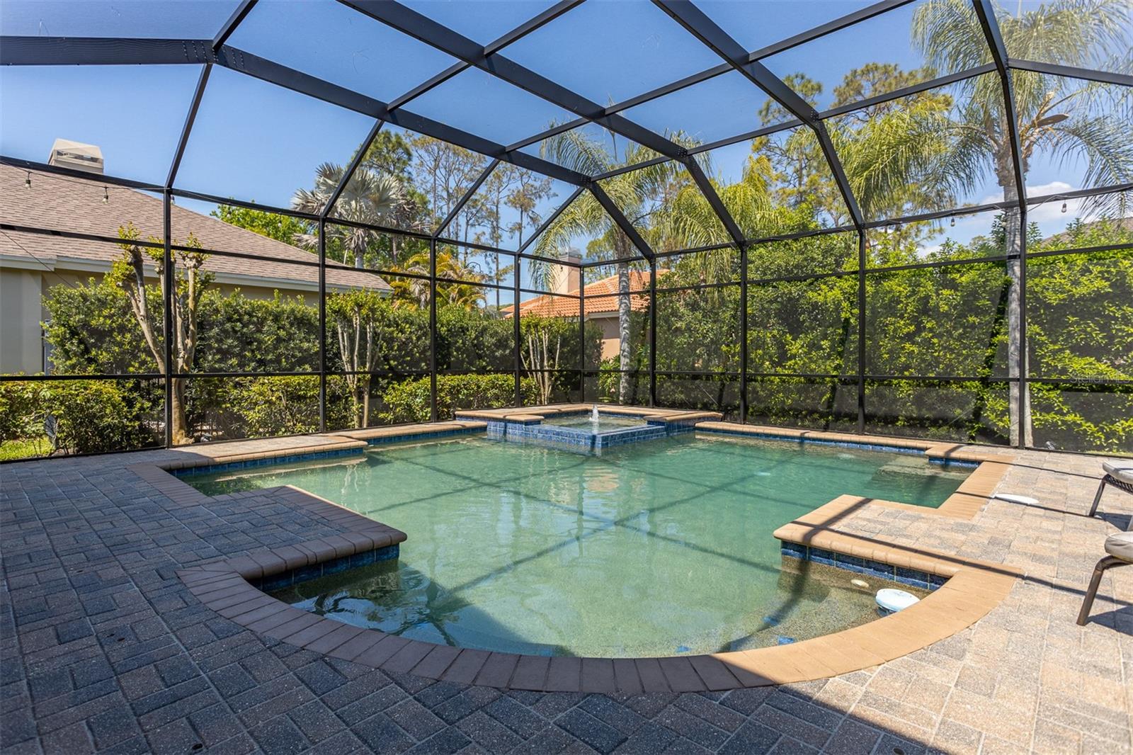 Listing photo id 36 for 2867 Deer Run