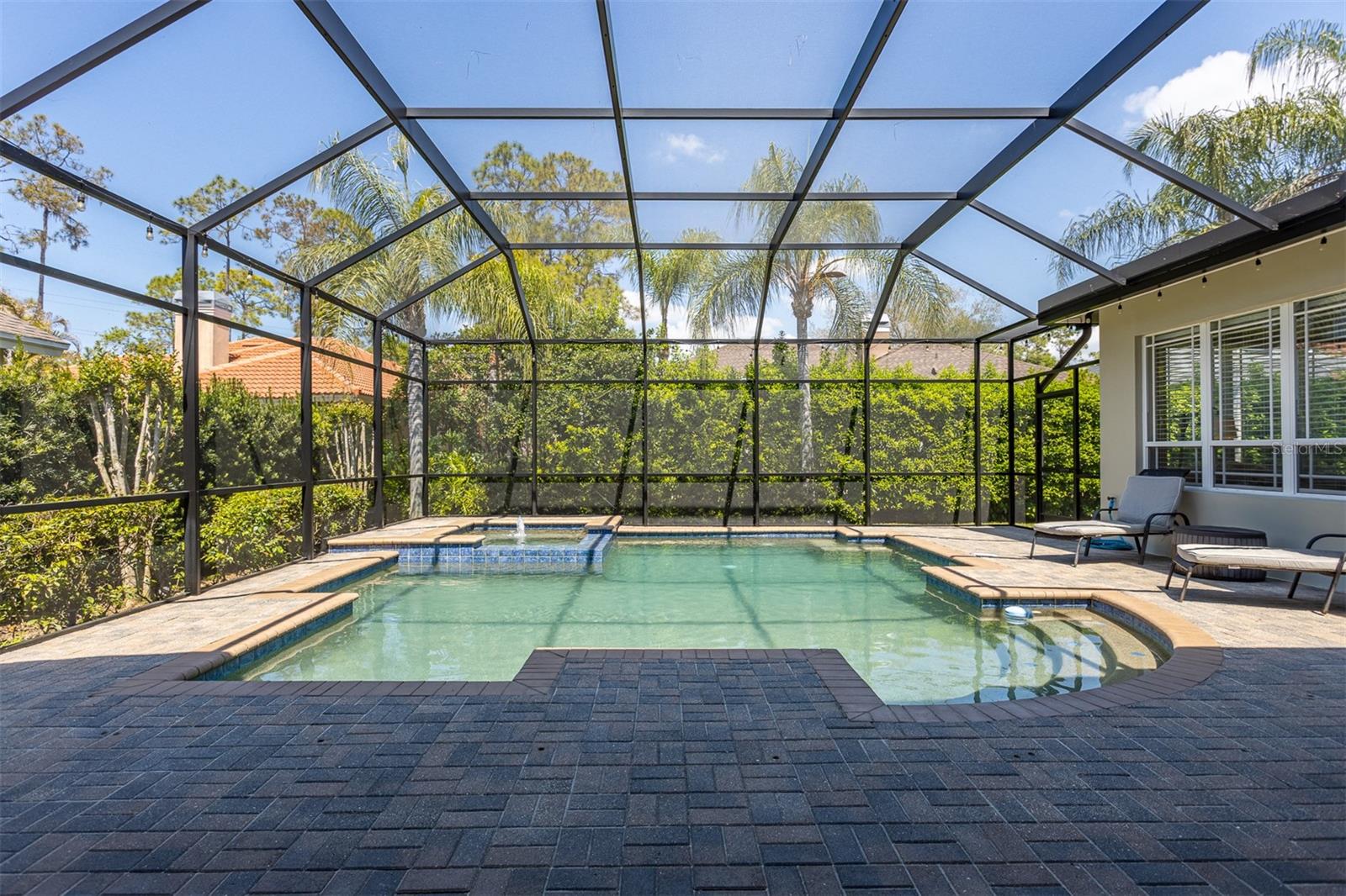 Listing photo id 37 for 2867 Deer Run