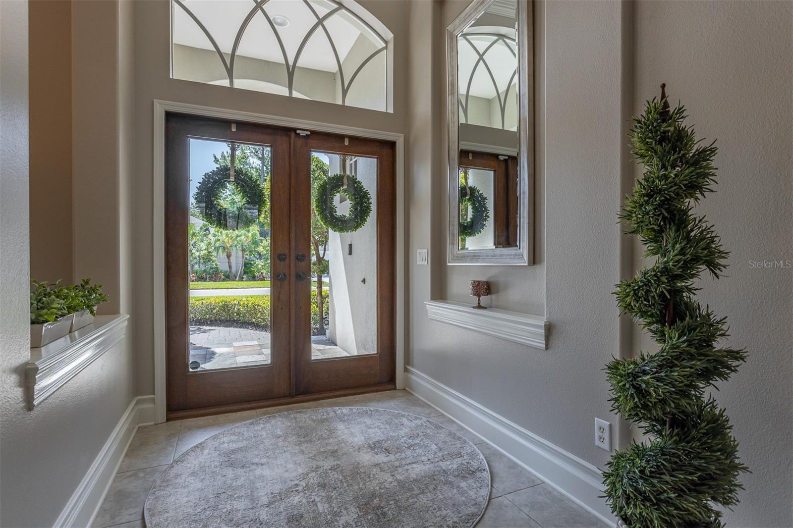 Listing photo id 2 for 2867 Deer Run