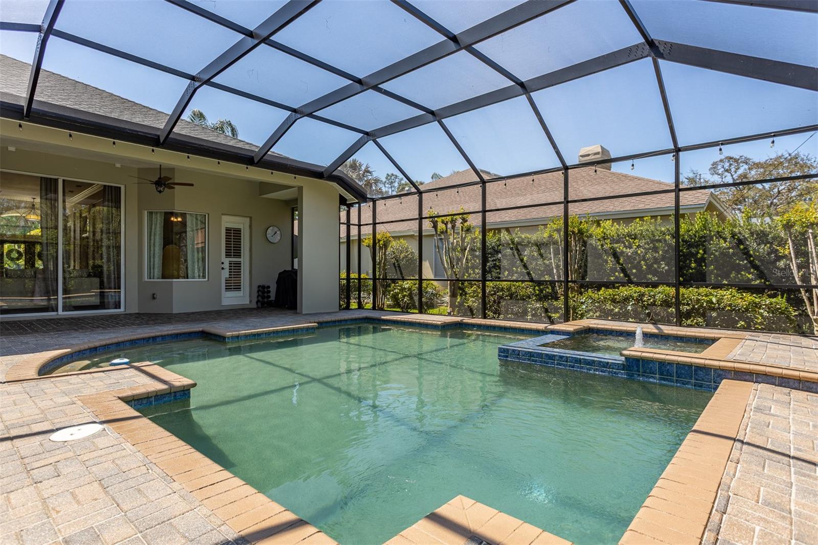 Listing photo id 40 for 2867 Deer Run