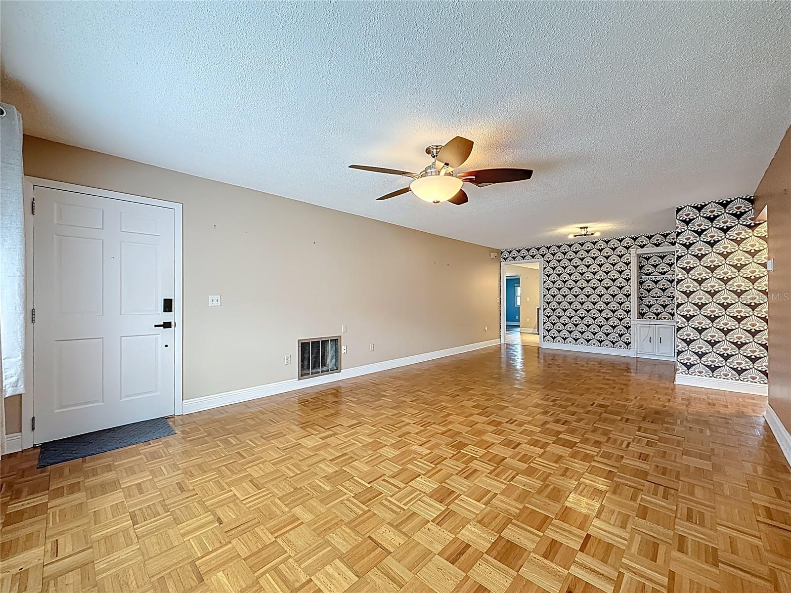 Image 5 of 61 For 403 Mindy Drive