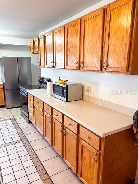 Listing photo id 9 for 12422 Cardiff Drive