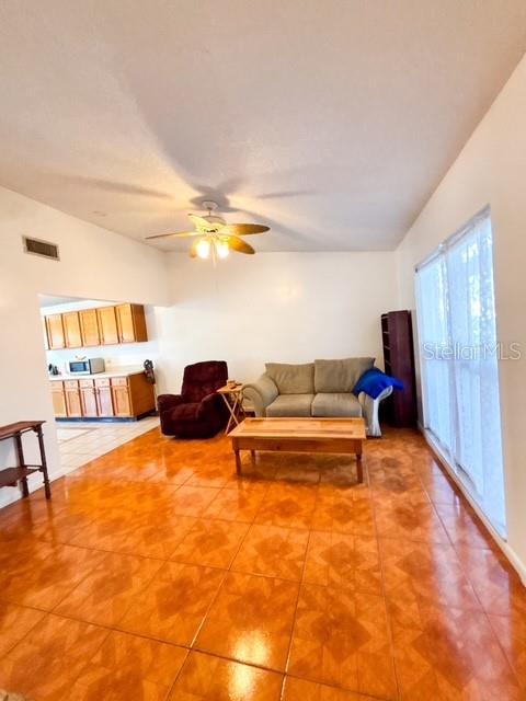 Listing photo id 5 for 12422 Cardiff Drive