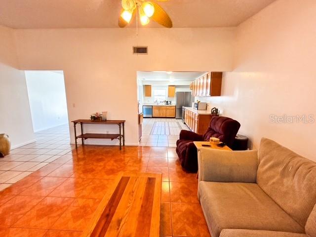 Listing photo id 6 for 12422 Cardiff Drive