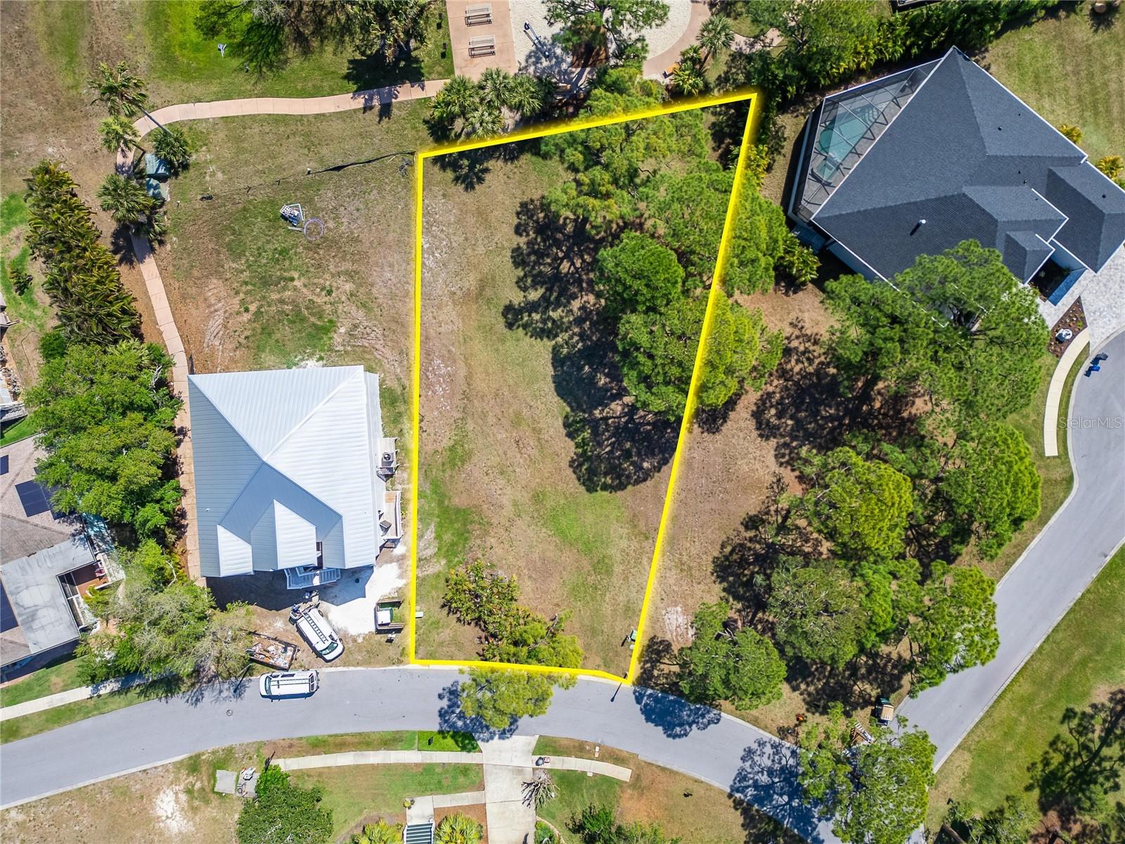 Image 10 of 25 For Harbour Watch Drive