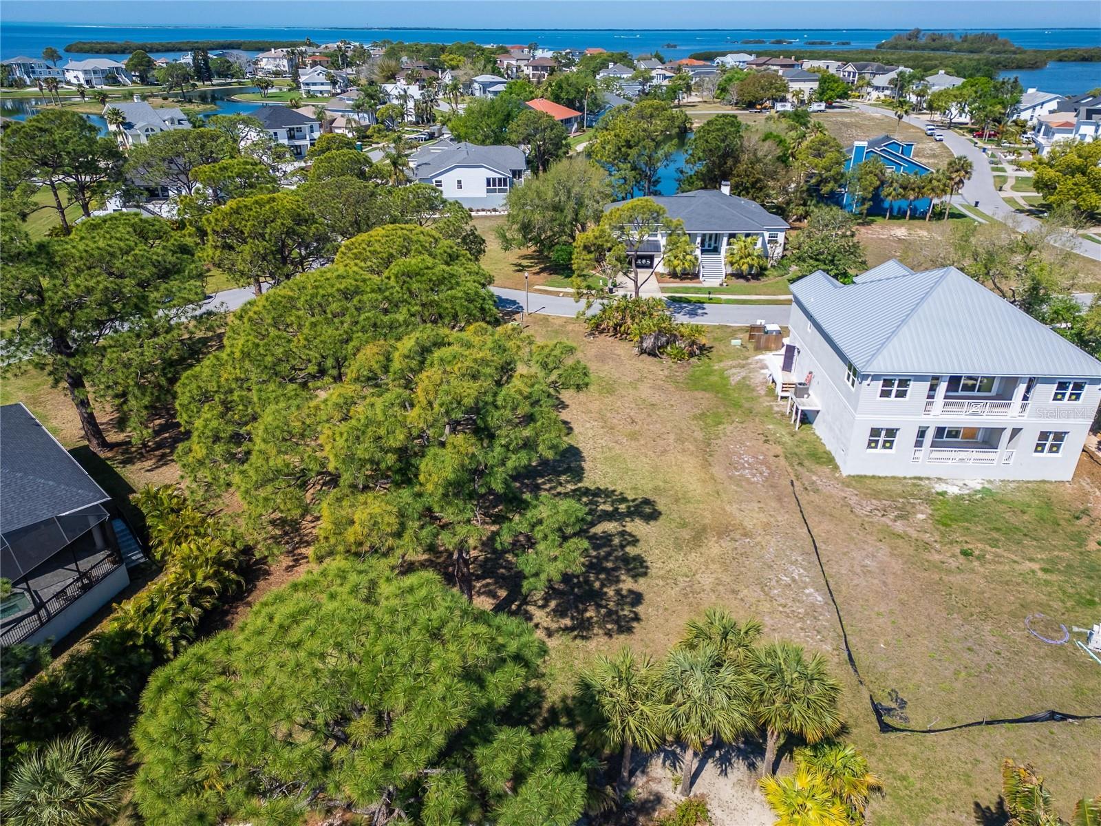 Image 17 of 25 For Harbour Watch Drive