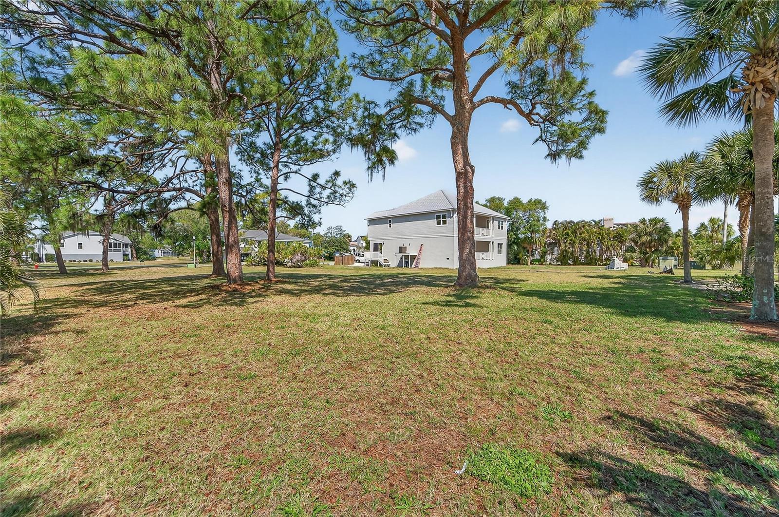 Image 25 of 25 For Harbour Watch Drive