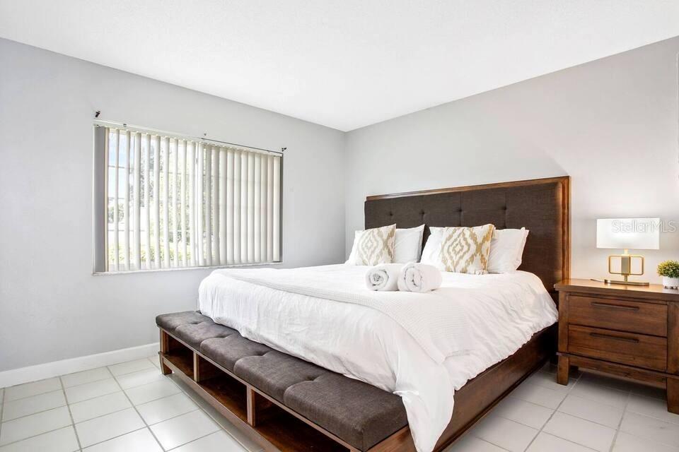 Image 19 of 49 For 12931 127th Avenue