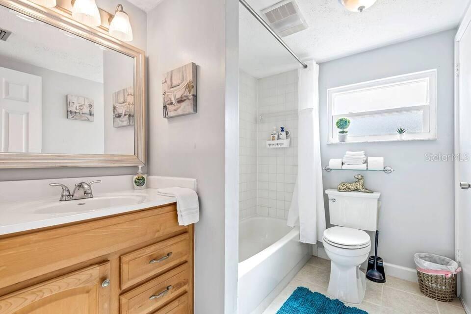 Image 26 of 49 For 12931 127th Avenue