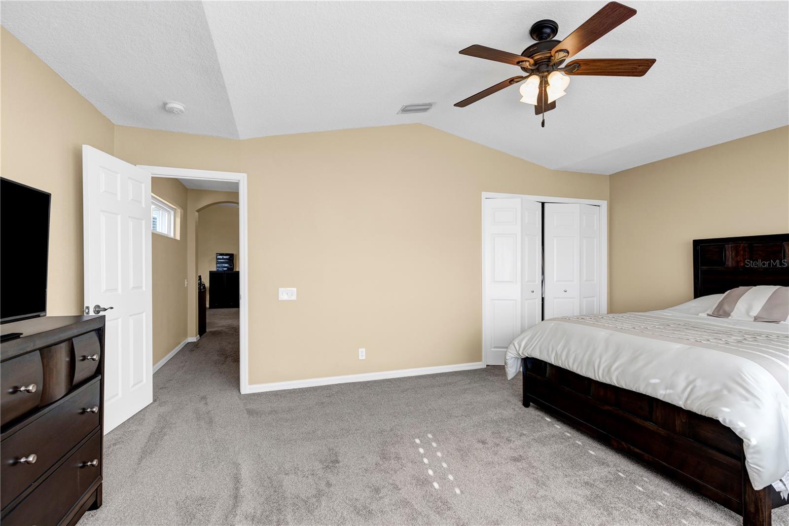 Image 30 of 49 For 3364 Covered Bridge Drive E