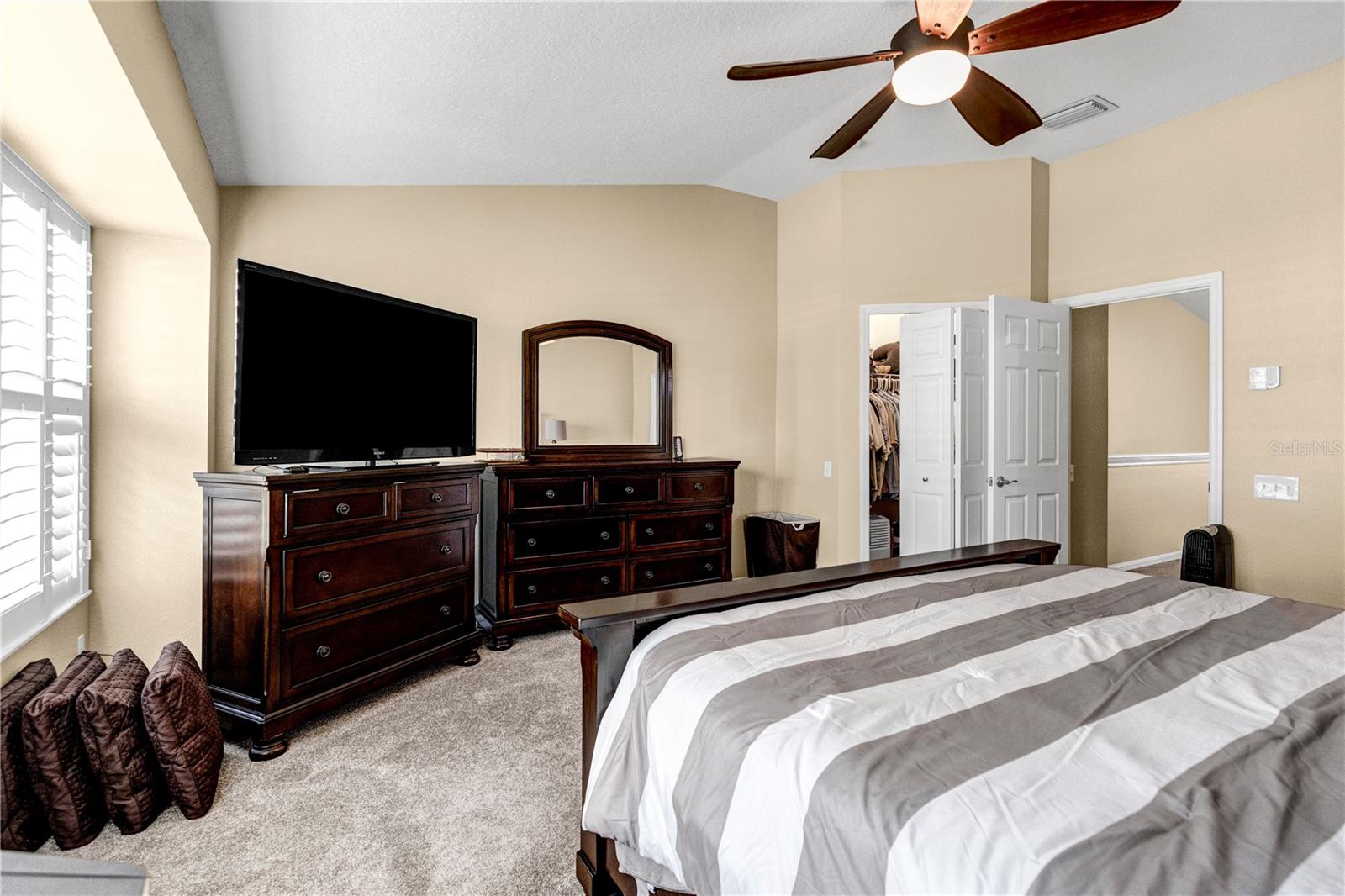 Image 35 of 49 For 3364 Covered Bridge Drive E