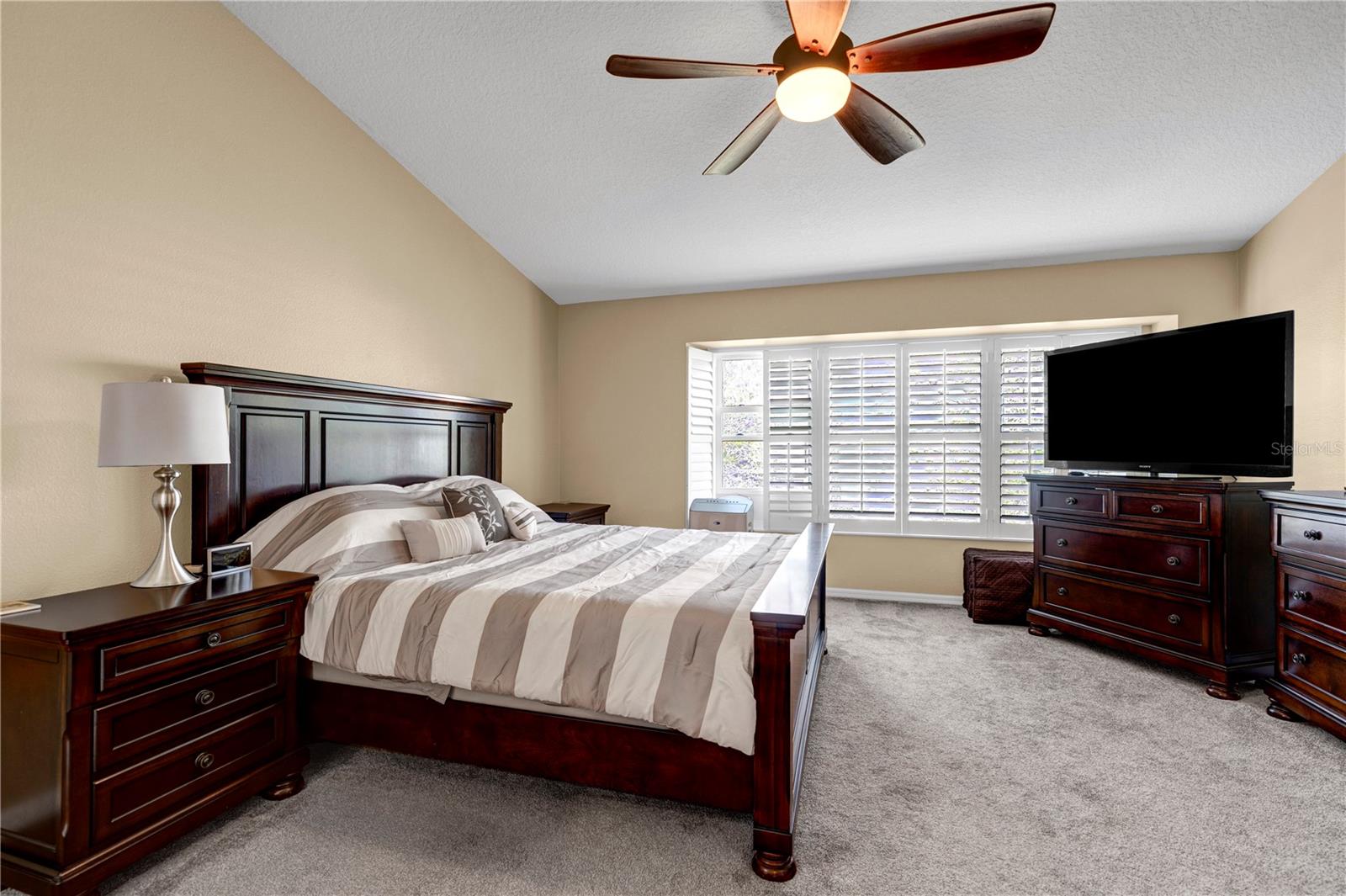 Image 36 of 49 For 3364 Covered Bridge Drive E