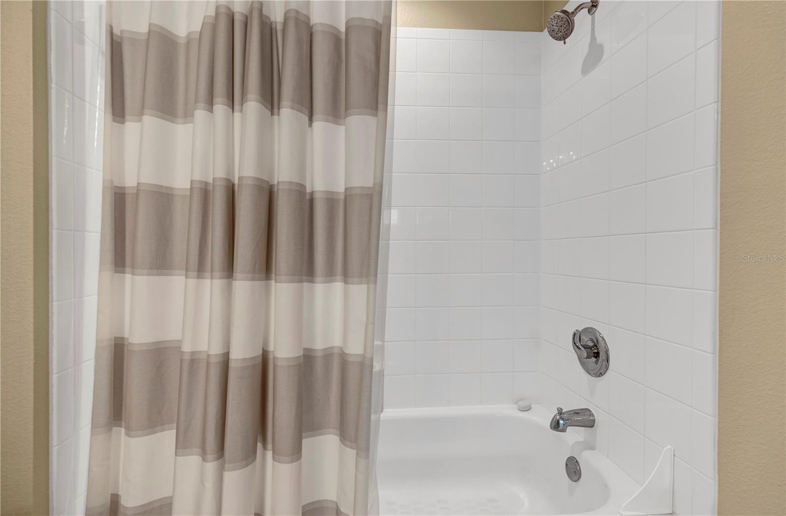 Image 40 of 49 For 3364 Covered Bridge Drive E