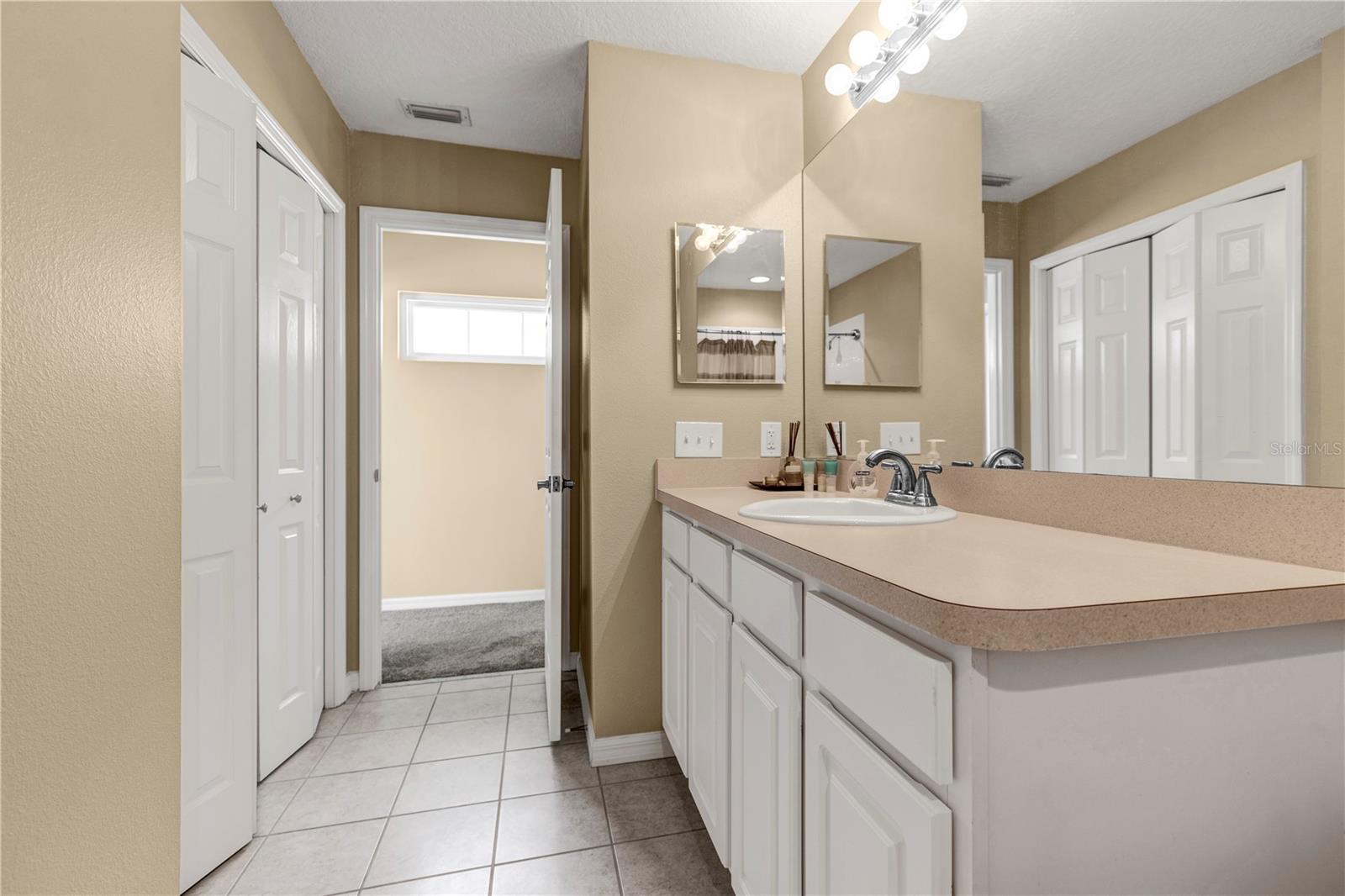 Image 41 of 49 For 3364 Covered Bridge Drive E