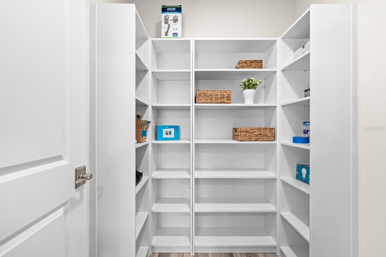 Image 11 of 39 For 9714 Oak Ranch Crescent Court