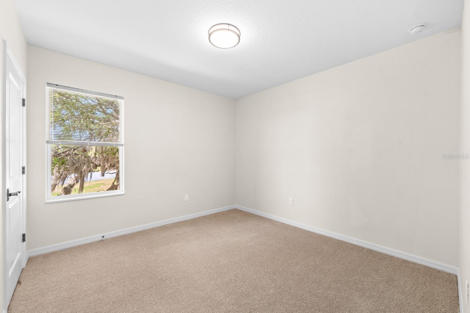 Image 26 of 39 For 9714 Oak Ranch Crescent Court