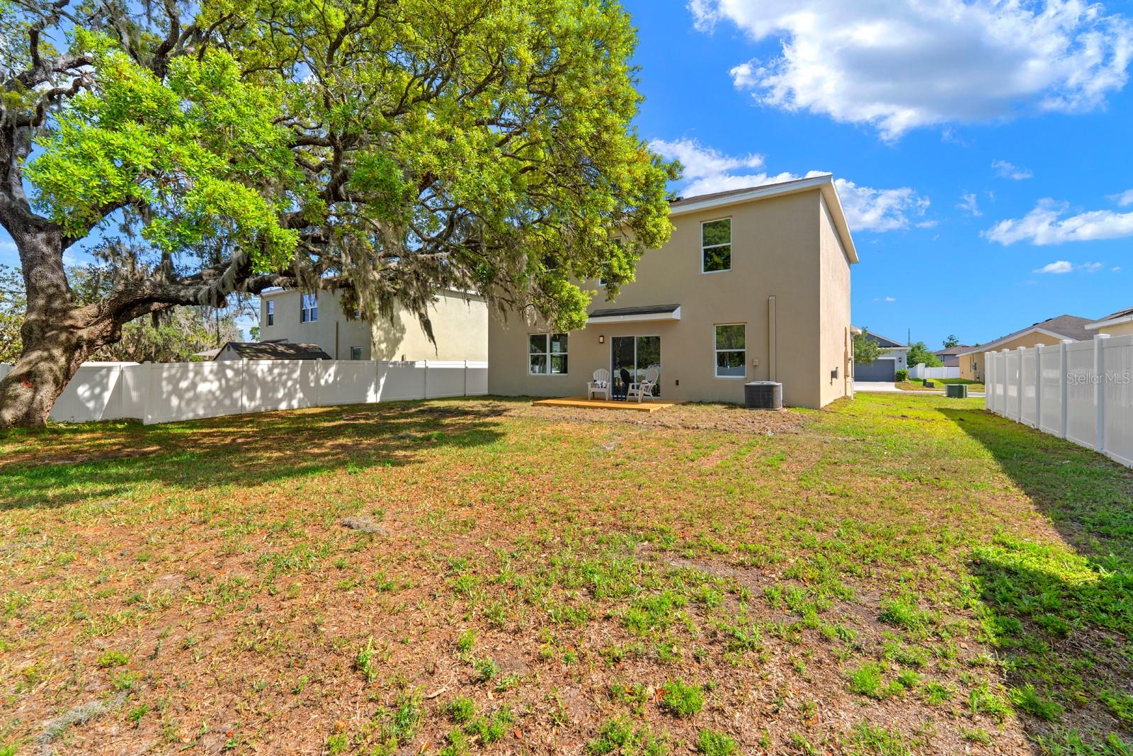 Image 32 of 39 For 9714 Oak Ranch Crescent Court