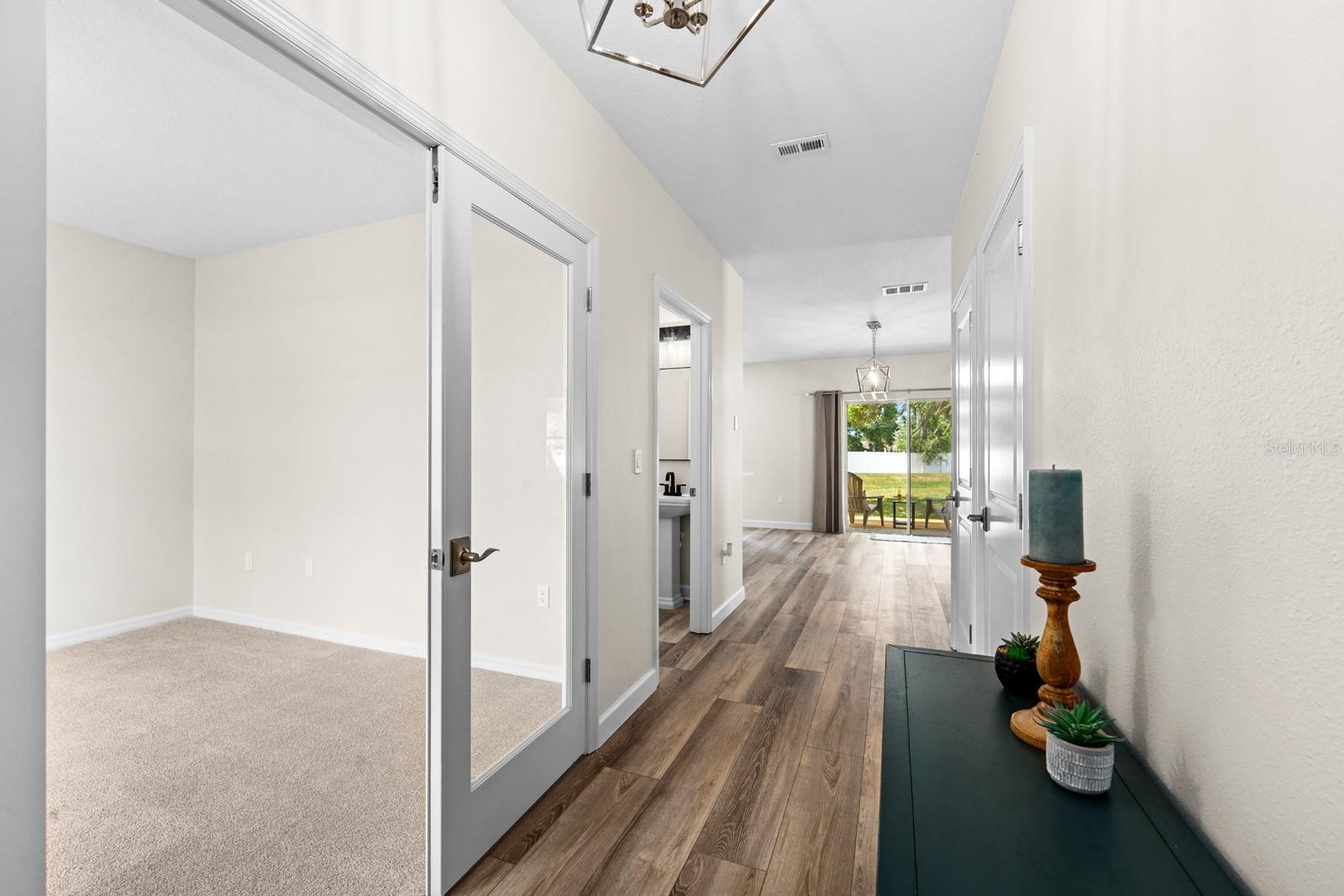 Image 5 of 39 For 9714 Oak Ranch Crescent Court