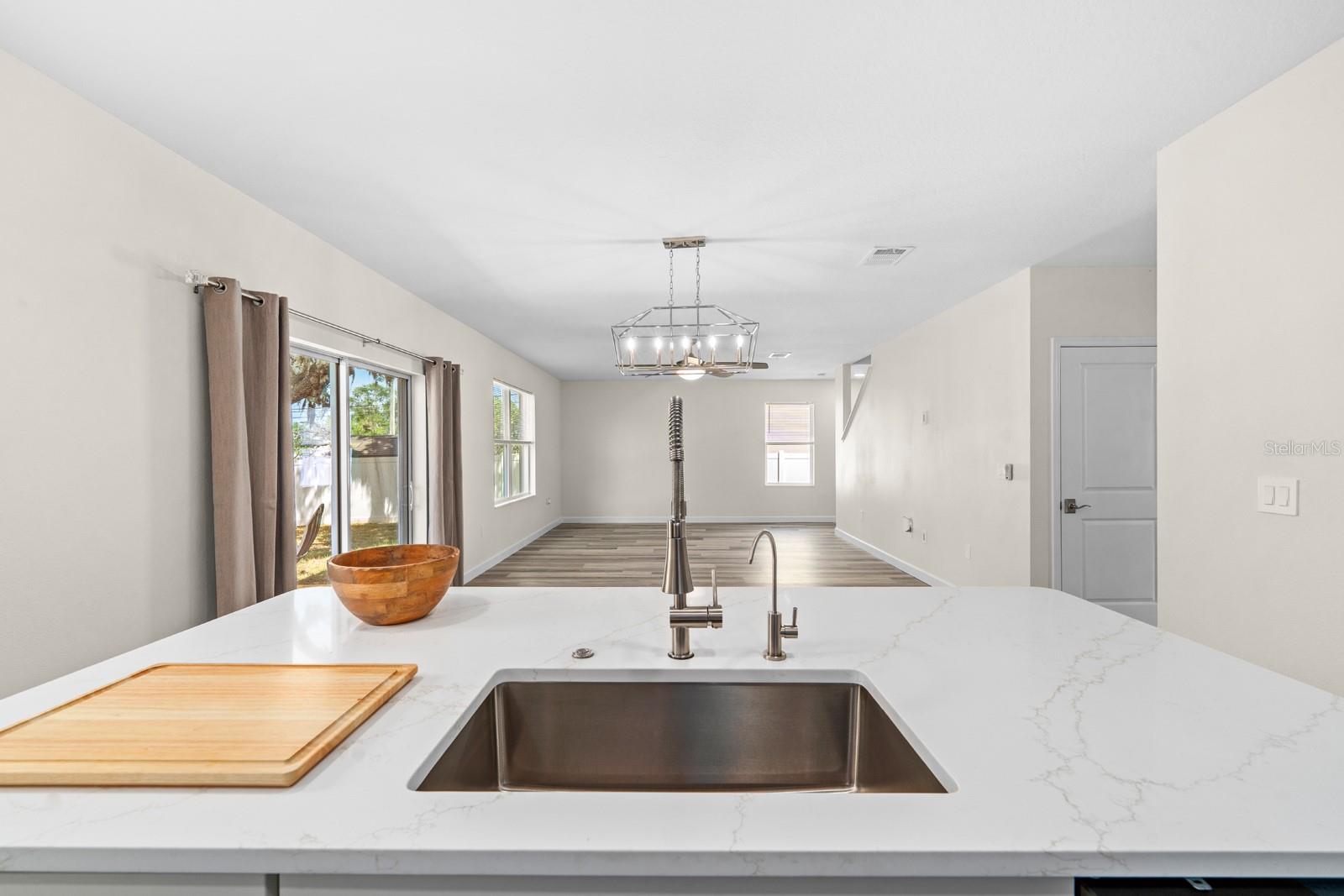 Image 9 of 39 For 9714 Oak Ranch Crescent Court