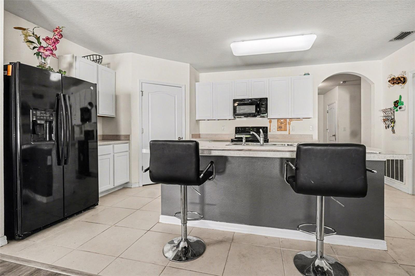 Image 16 of 27 For 5268 11th Street E