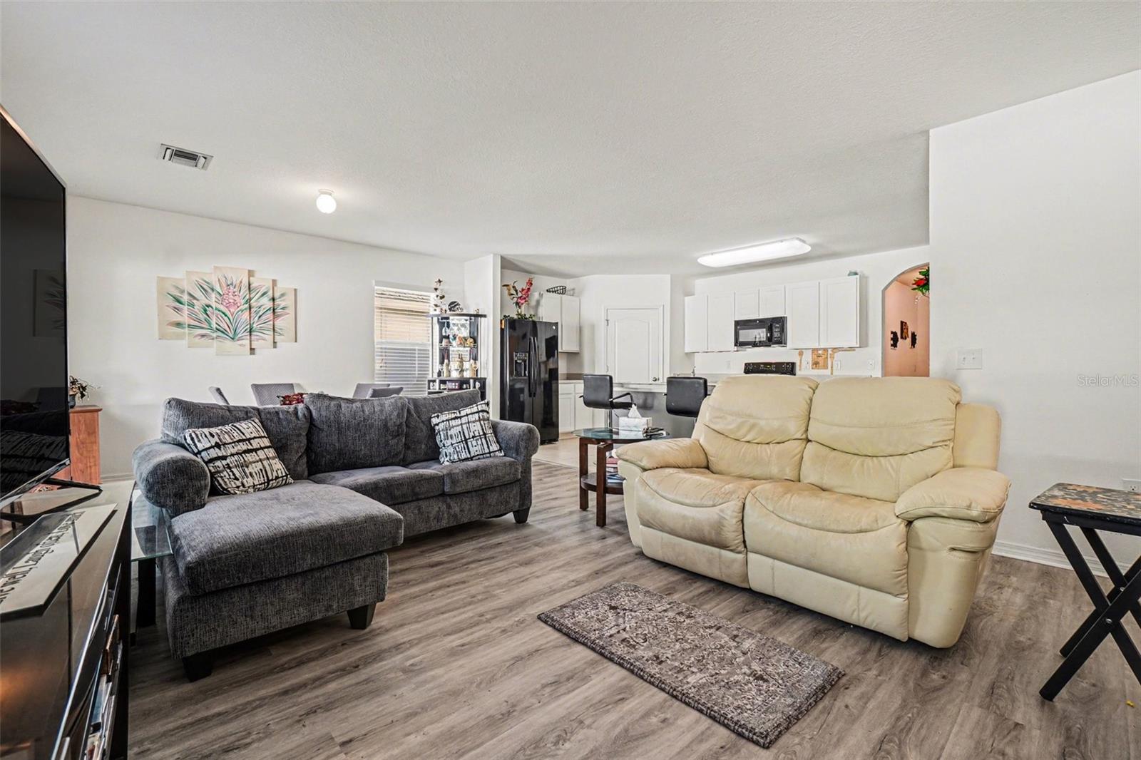 Image 8 of 27 For 5268 11th Street E