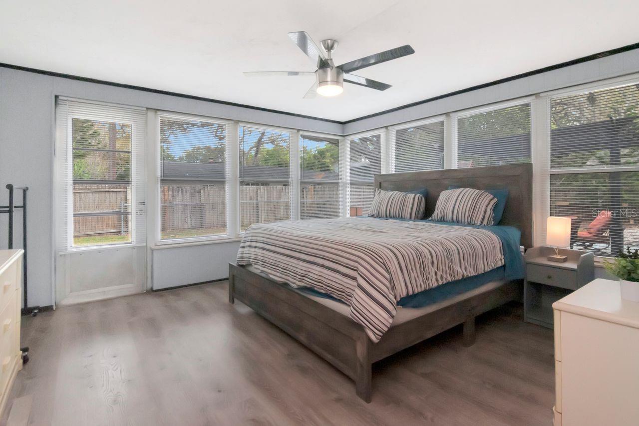 Image 30 of 46 For 305 Baker Avenue