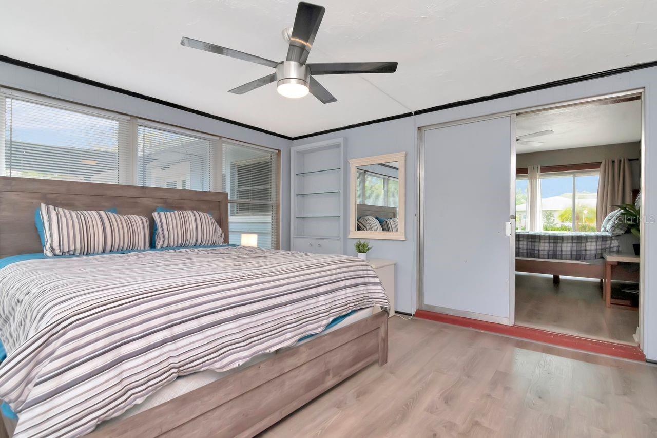 Image 31 of 46 For 305 Baker Avenue