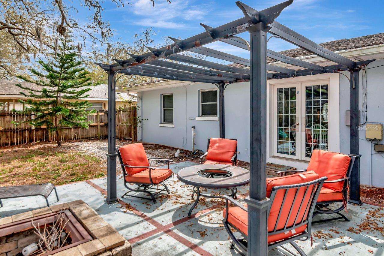 Image 41 of 46 For 305 Baker Avenue