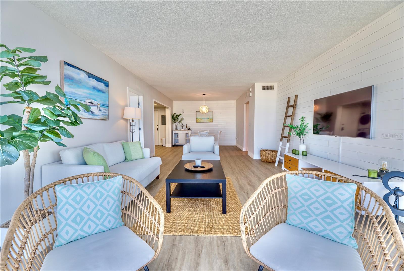 Image 5 of 45 For 100 Pierce Street 1102