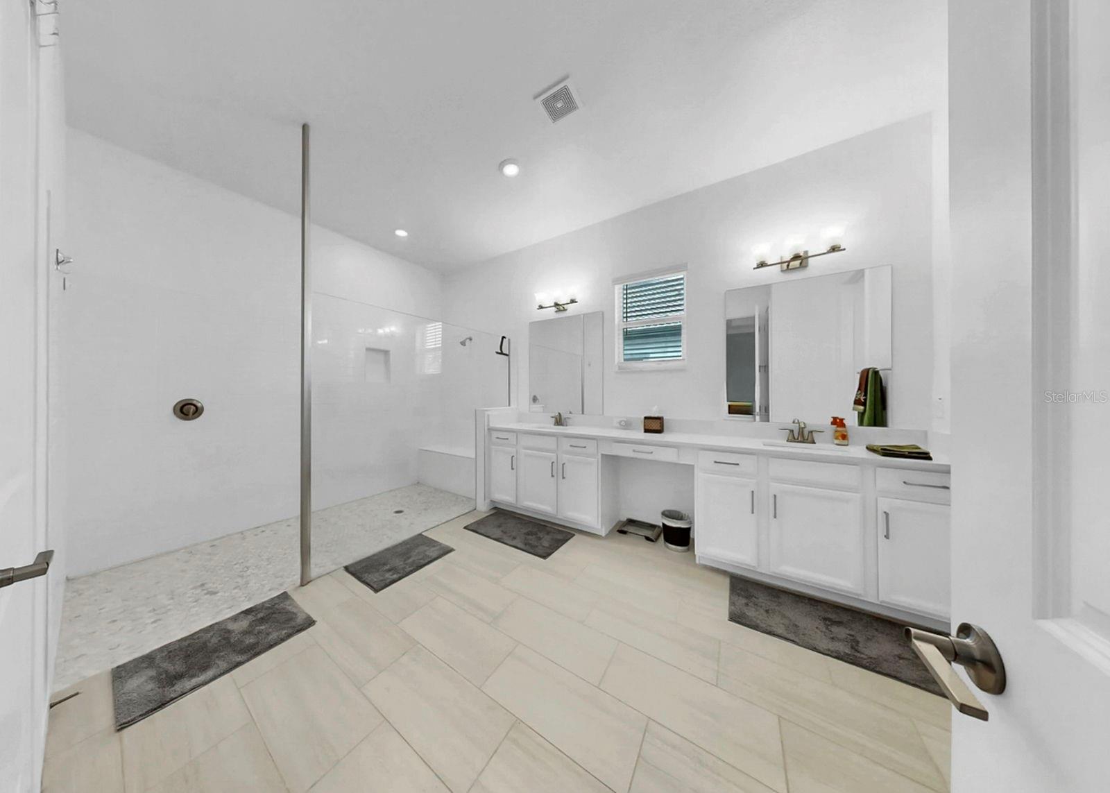 Image 22 of 55 For 5319 Windy Grove Drive