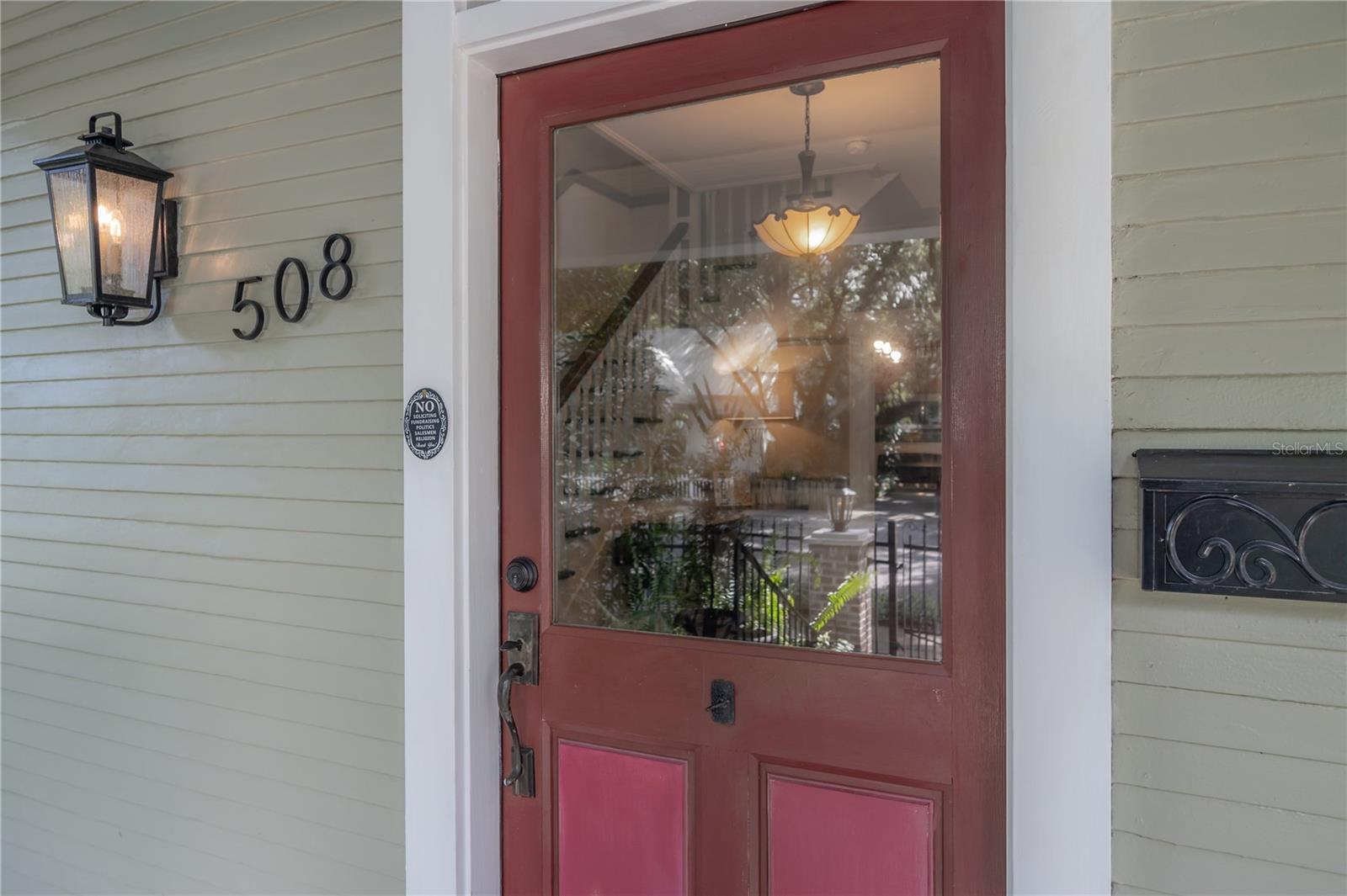 Image 4 of 29 For 508 Amelia Avenue