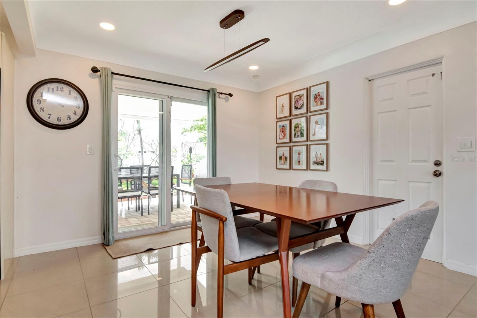 Image 16 of 37 For 6468 17th Terrace N