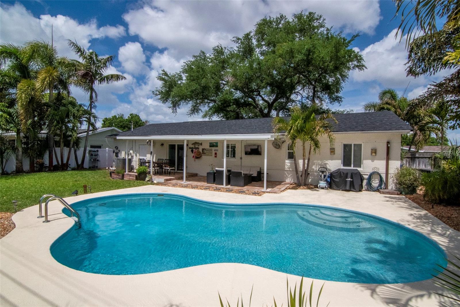 Image 25 of 37 For 6468 17th Terrace N