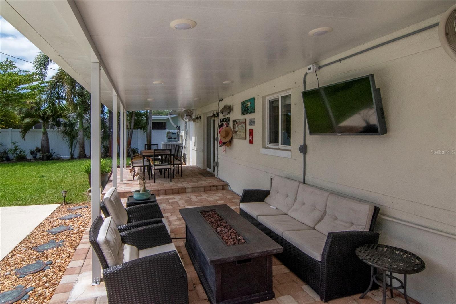 Image 27 of 37 For 6468 17th Terrace N