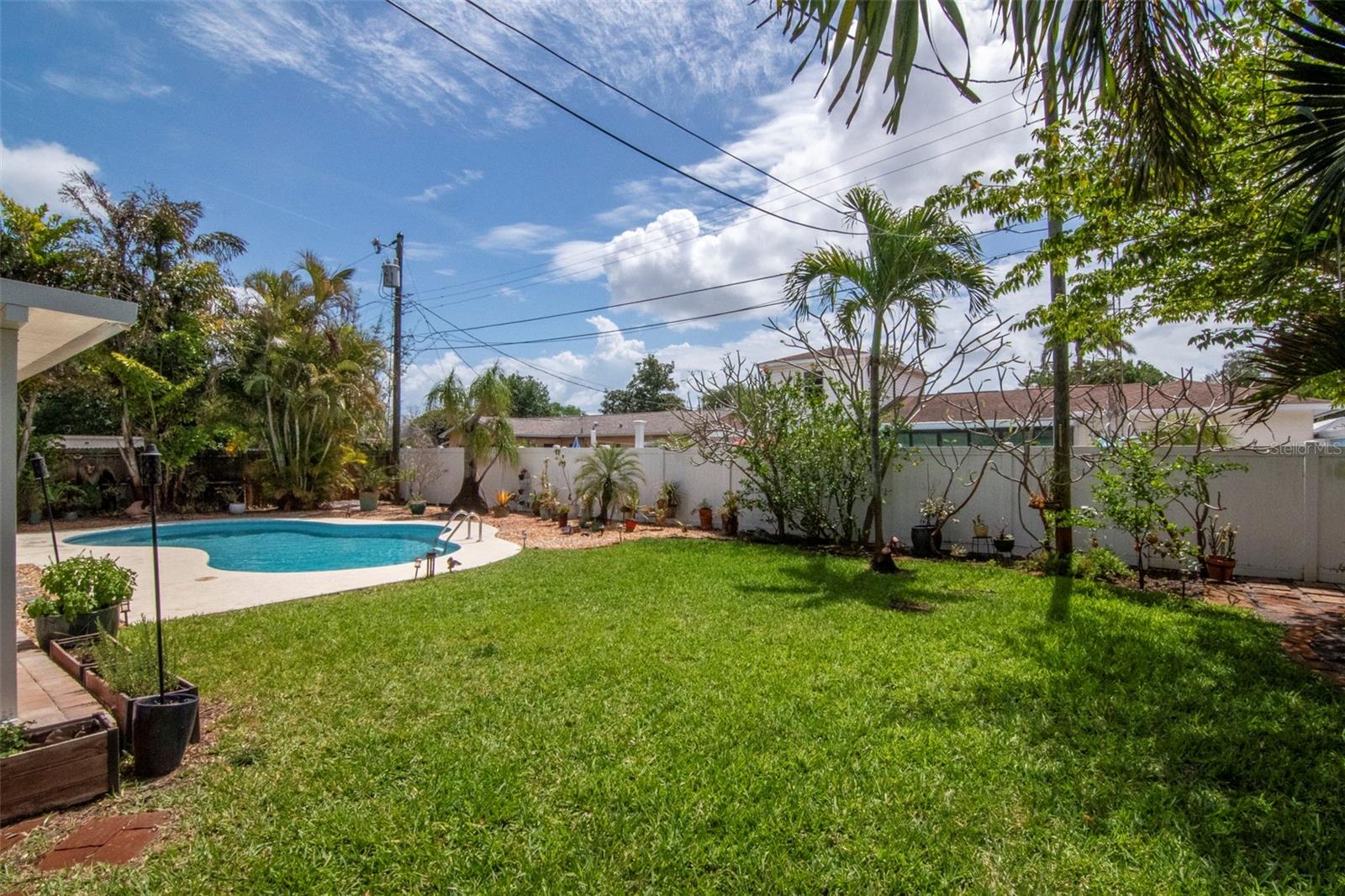 Image 29 of 37 For 6468 17th Terrace N