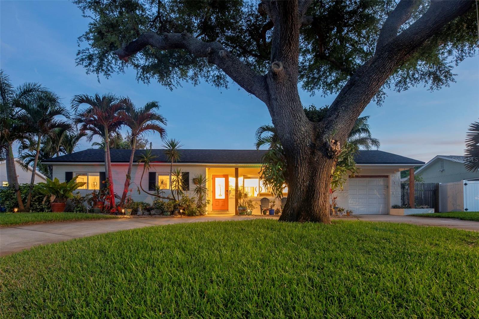 Image 32 of 37 For 6468 17th Terrace N