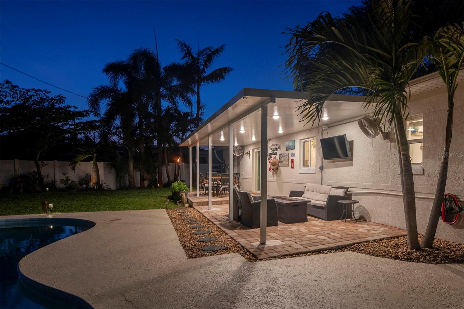 Image 35 of 37 For 6468 17th Terrace N