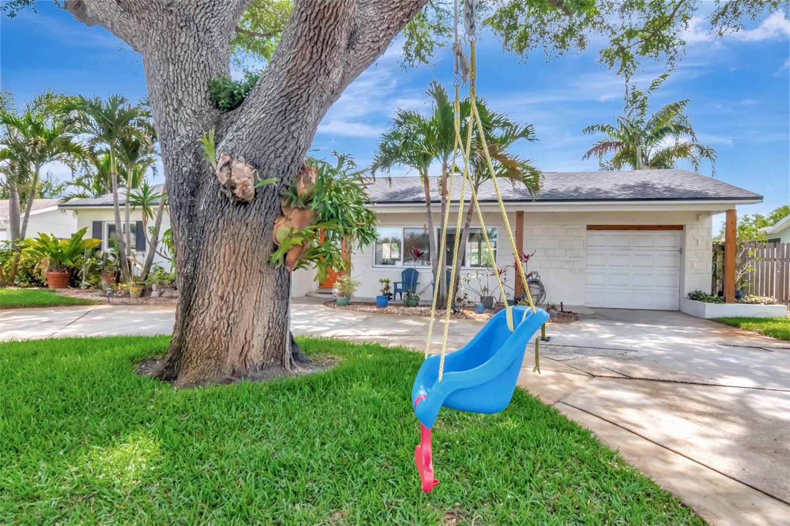 Image 4 of 37 For 6468 17th Terrace N