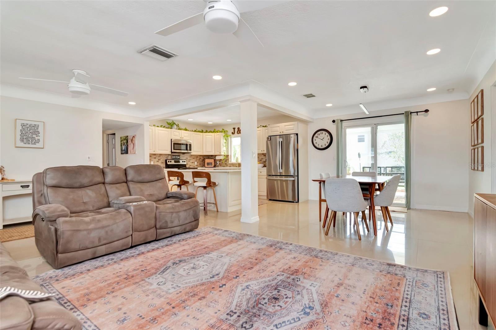 Image 8 of 37 For 6468 17th Terrace N