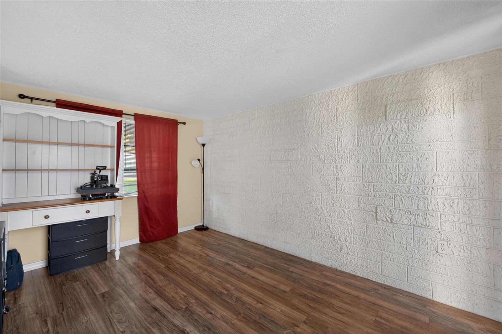 Image 15 of 57 For 9745 Richwood Lane