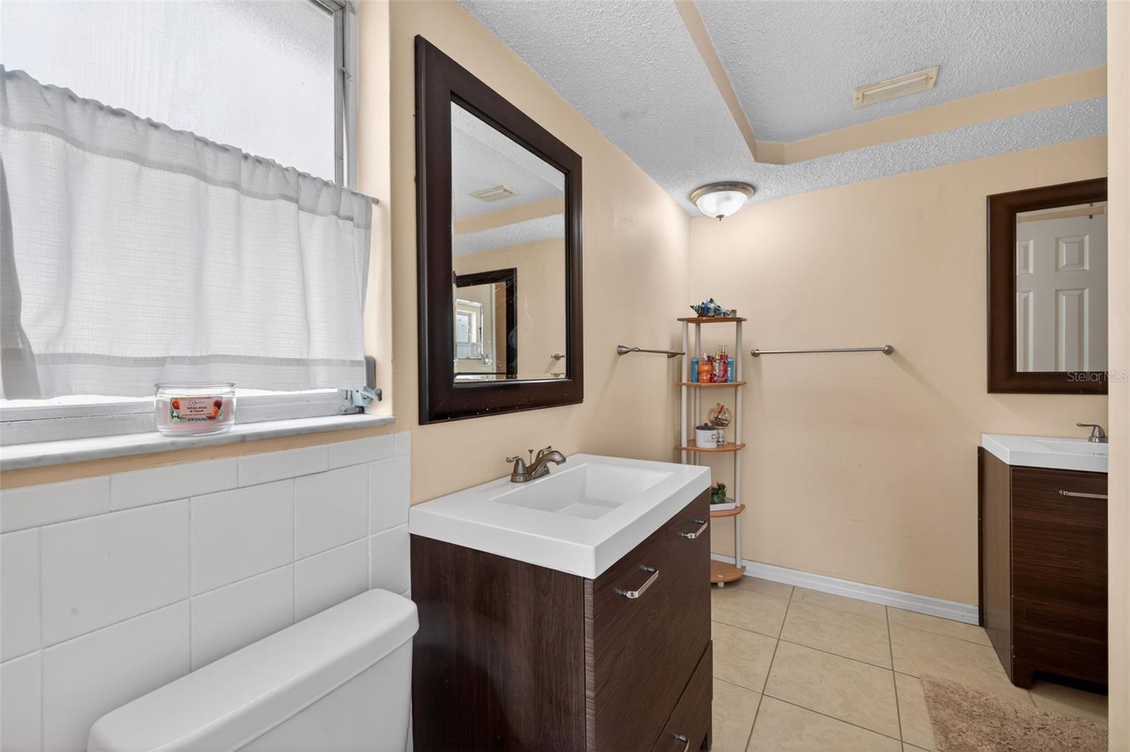 Image 16 of 57 For 9745 Richwood Lane