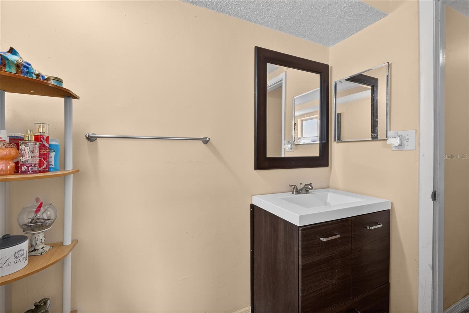 Image 33 of 57 For 9745 Richwood Lane