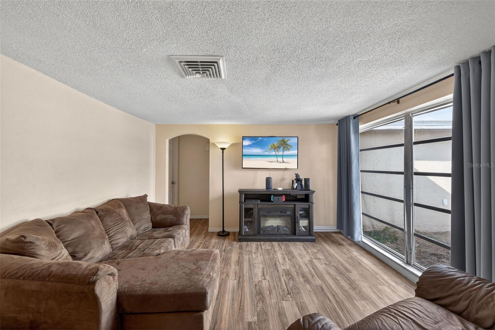 Image 7 of 57 For 9745 Richwood Lane