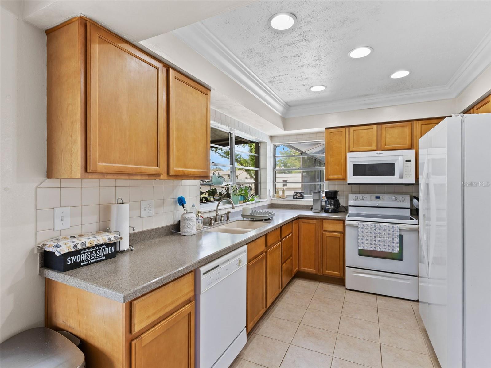 Image 11 of 46 For 322 Hollowtree Drive